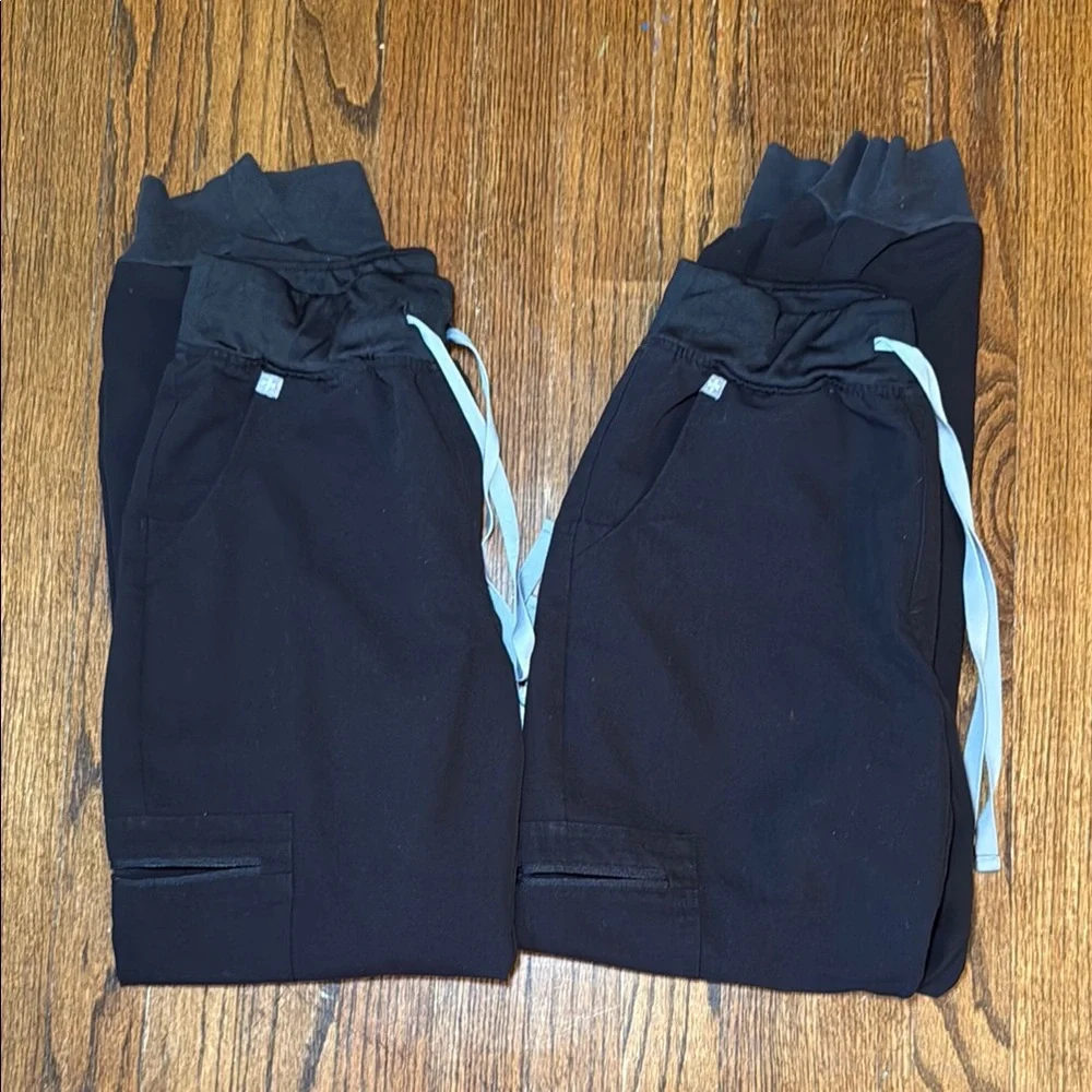 Figs joggers women’s size XS Black Scrubs with Elastic Cuffs two pair set